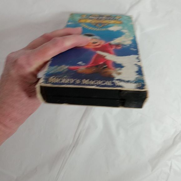 Walt Disney Classics Commemorative Edition Mickey's Magical World VHS - Picture 8 of 8